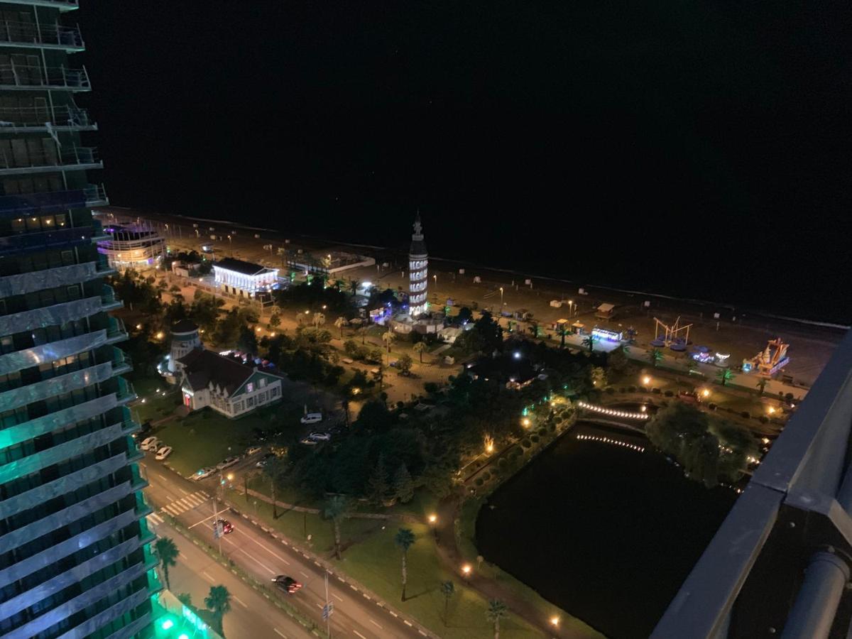 Luxury Studio With Ocean View Batumi Exteriör bild